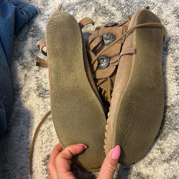 Leather Moccasins. With silver conchos - Picture 5 of 6